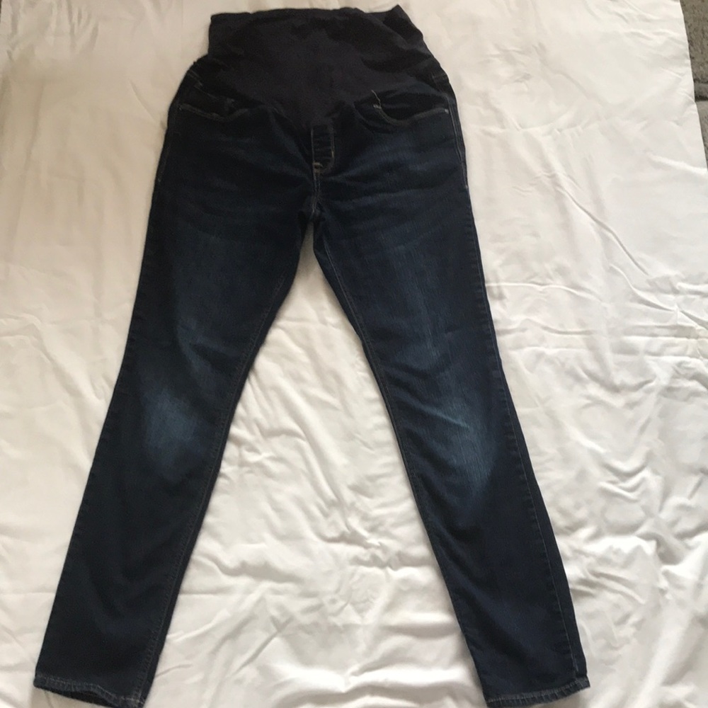 Maternity jeans, medium/dark wash